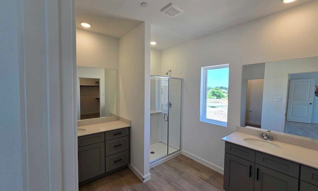 5713 Lakeview Drive Watauga TX 76148