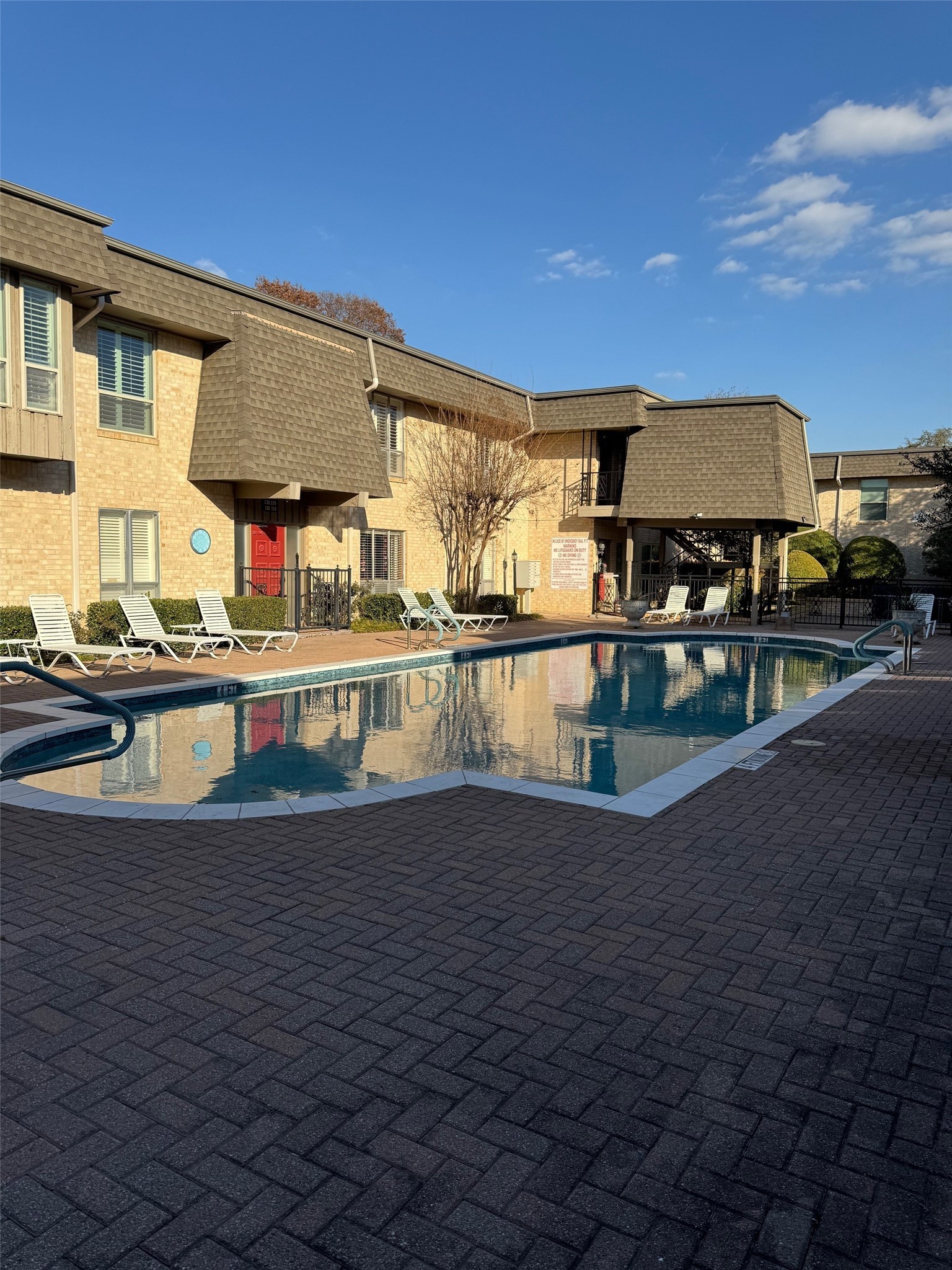 4320 Bellaire Drive S Fort Worth TX 76109