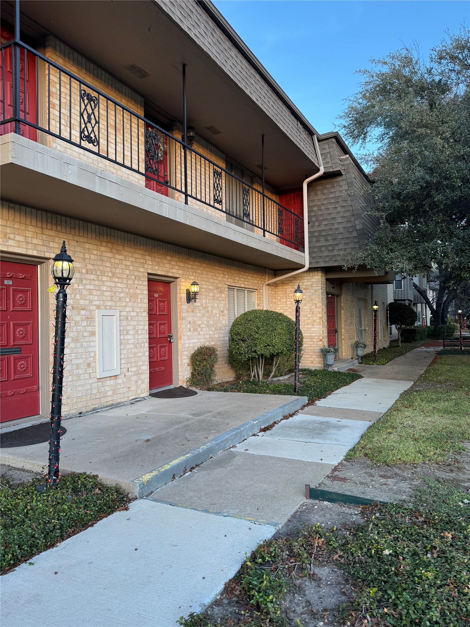 4320 Bellaire Drive S Fort Worth TX 76109