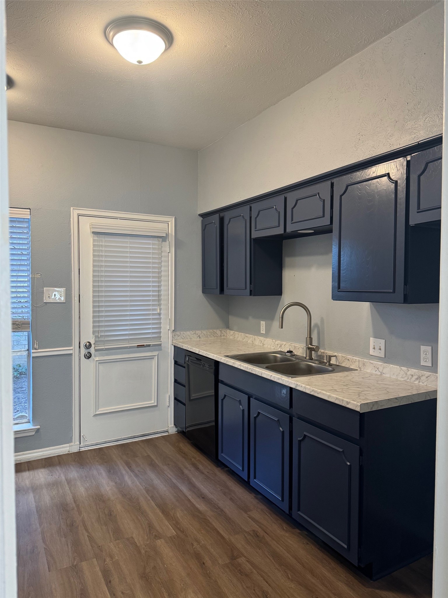 4320 Bellaire Drive S Fort Worth TX 76109