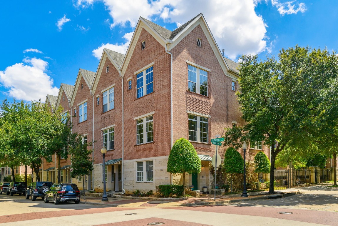 2335 Worthington Street Dallas TX 75204