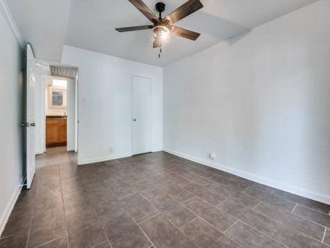 5234 Fleetwood Oaks Avenue Dallas TX 75235