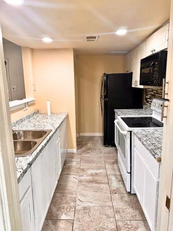556 E Avenue J Grand Prairie TX 75050