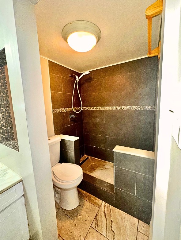 556 E Avenue J Grand Prairie TX 75050