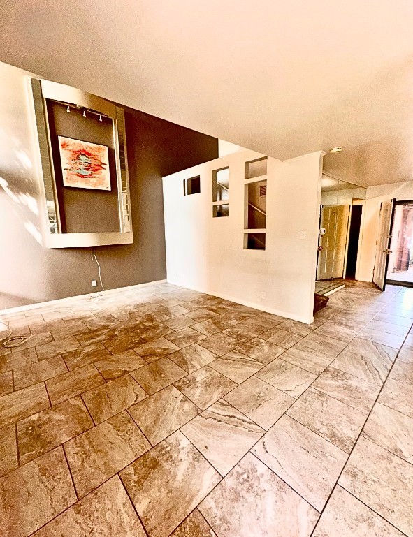 556 E Avenue J Grand Prairie TX 75050