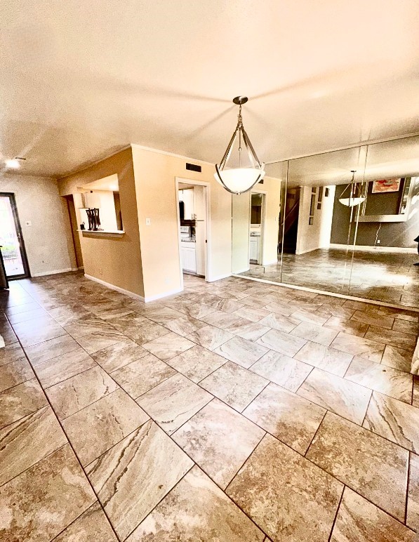 556 E Avenue J Grand Prairie TX 75050