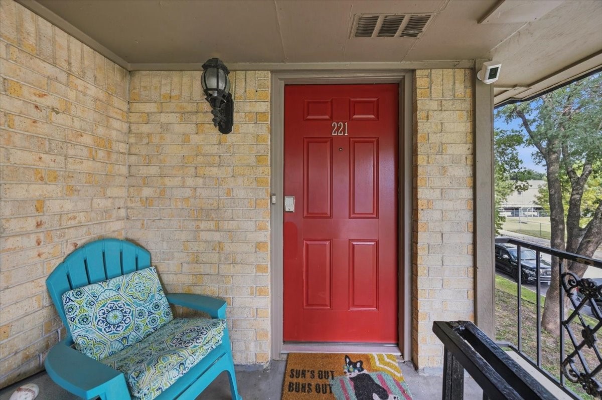 4320 Bellaire Drive S Fort Worth TX 76109