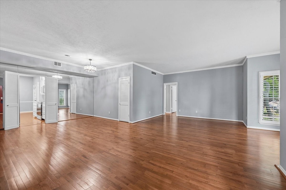 4320 Bellaire Drive S Fort Worth TX 76109