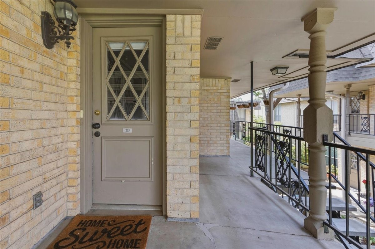 4320 Bellaire Drive S Fort Worth TX 76109