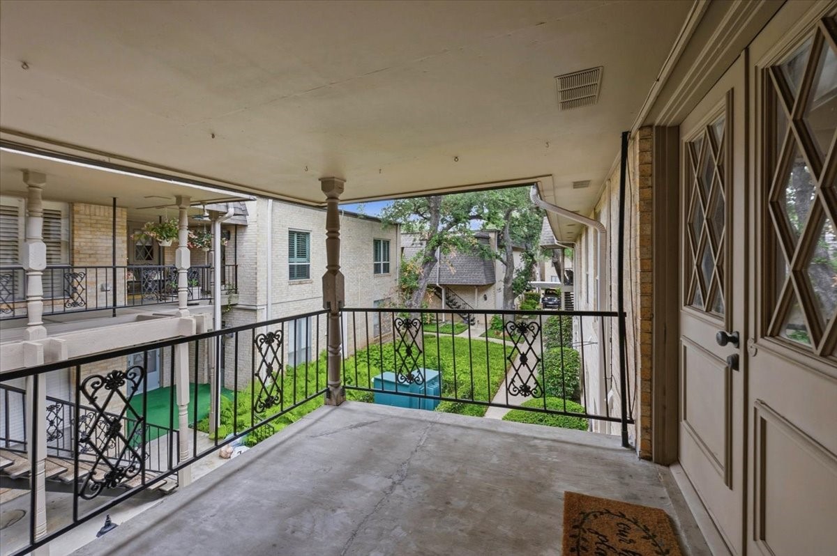 4320 Bellaire Drive S Fort Worth TX 76109