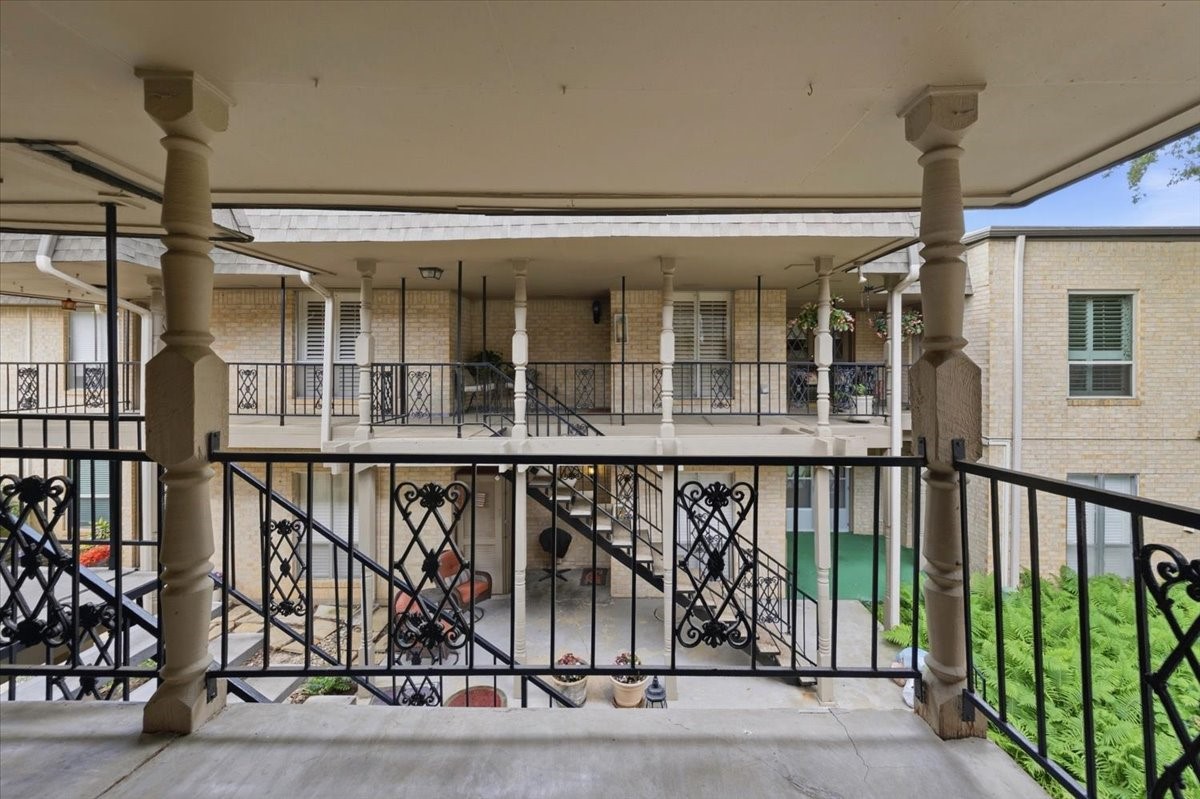 4320 Bellaire Drive S Fort Worth TX 76109