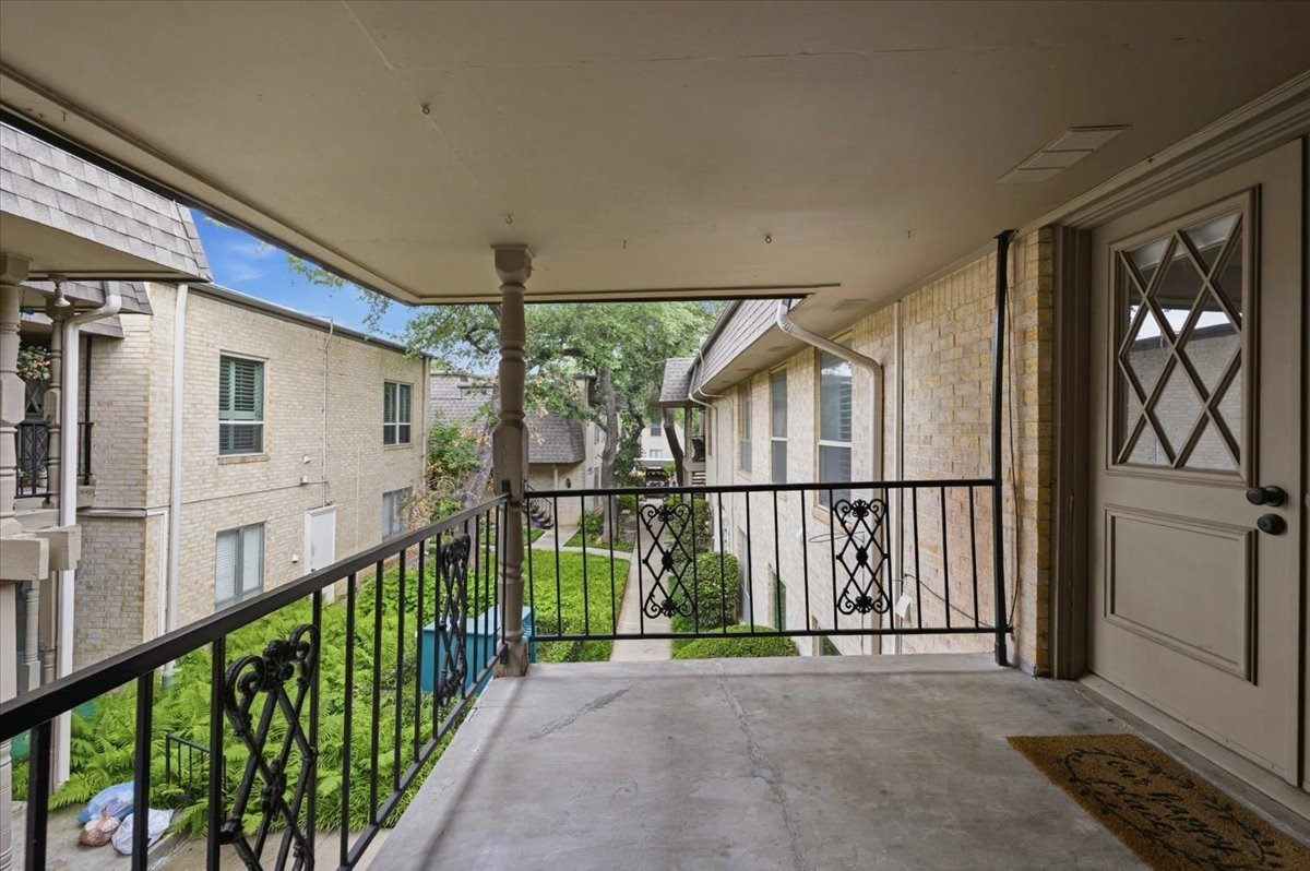4320 Bellaire Drive S Fort Worth TX 76109