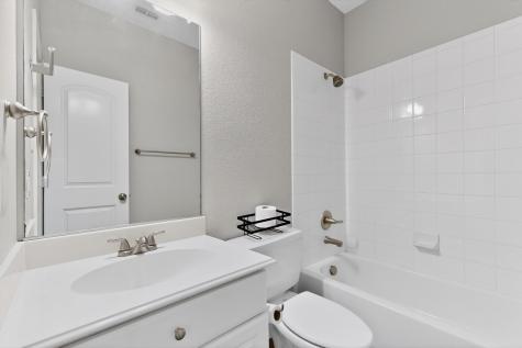 1527 Biltmore Lane Irving TX 75063