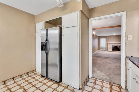 7721 Meadow Park Drive Dallas TX 75230