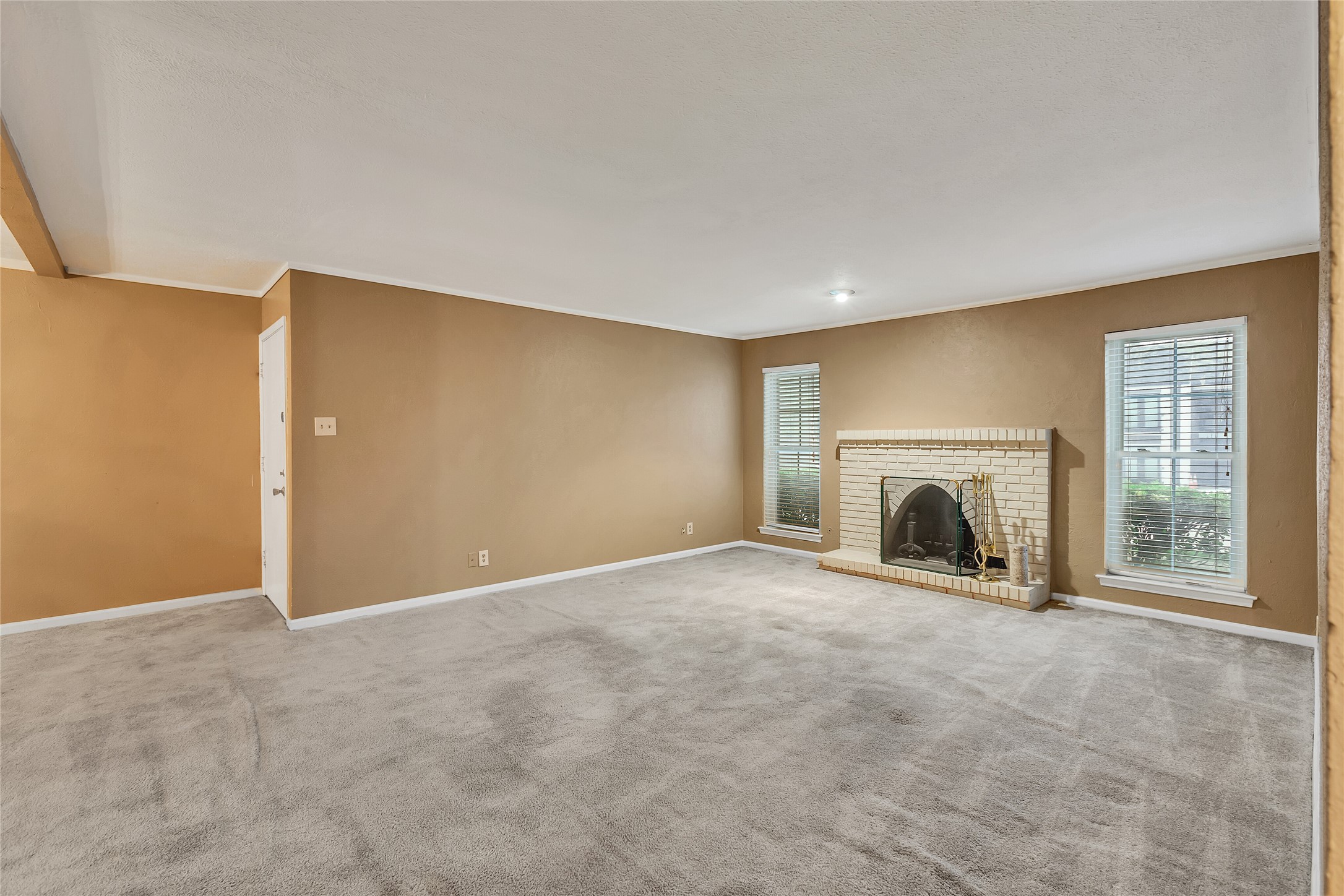 7721 Meadow Park Drive Dallas TX 75230