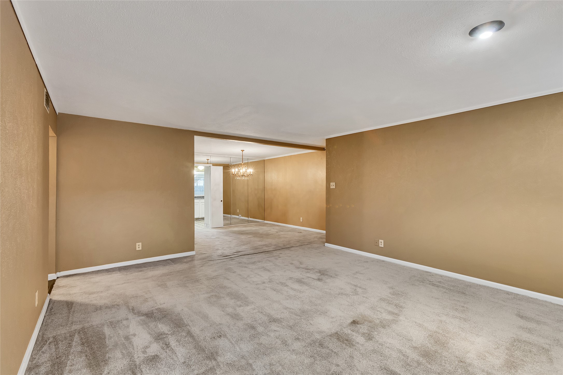 7721 Meadow Park Drive Dallas TX 75230
