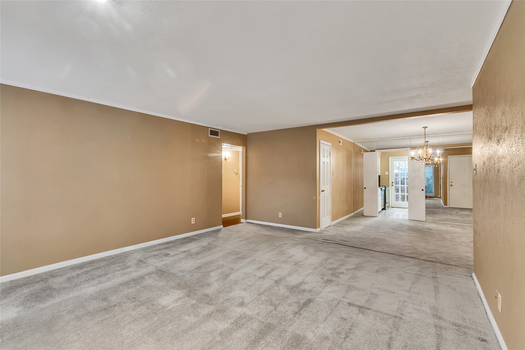 7721 Meadow Park Drive Dallas TX 75230