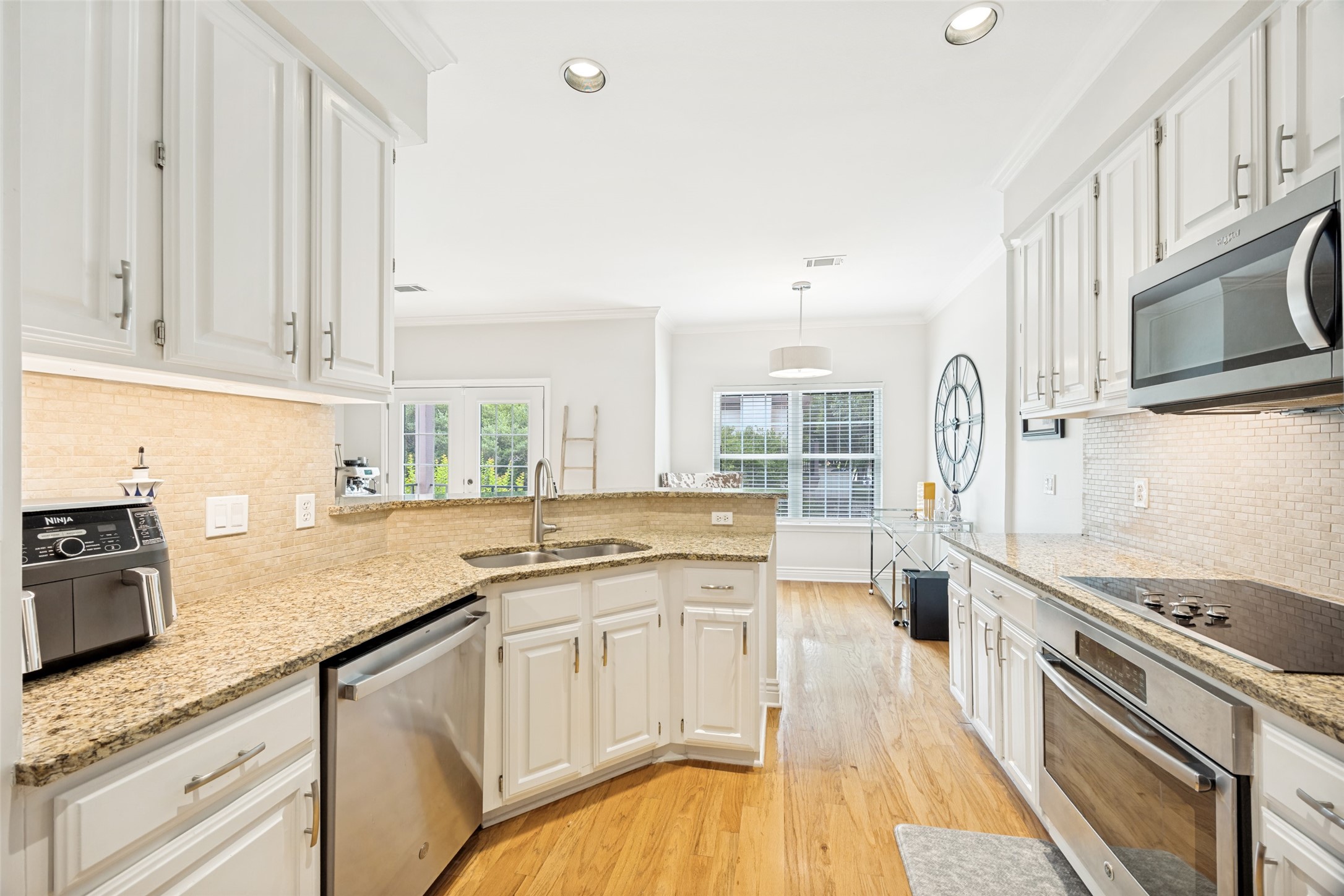 5950 Lindenshire Lane Dallas TX 75230
