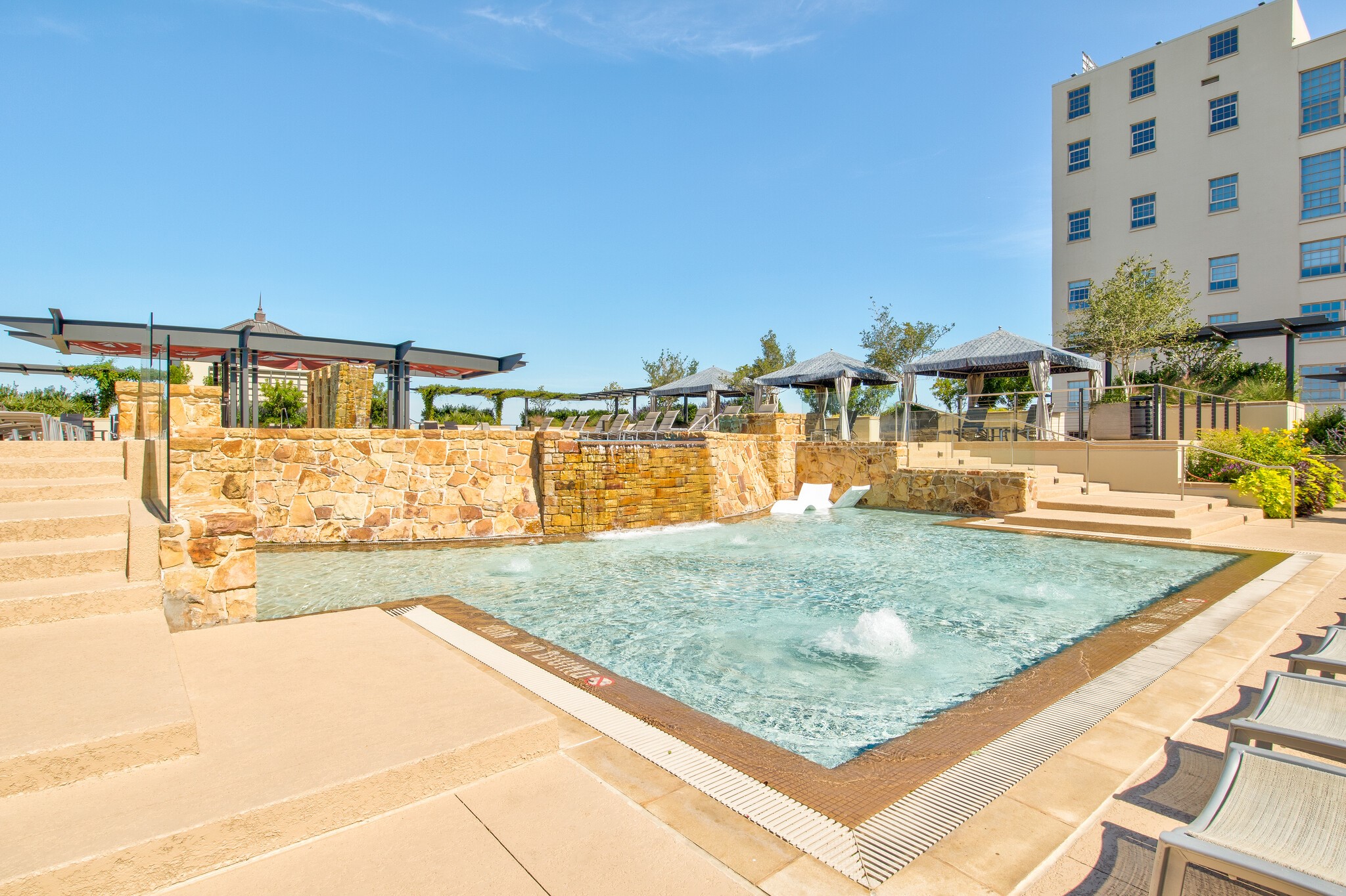 2600 W 7th Street Fort Worth TX 76107
