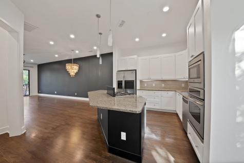 2420 Hugo Street Dallas TX 75204