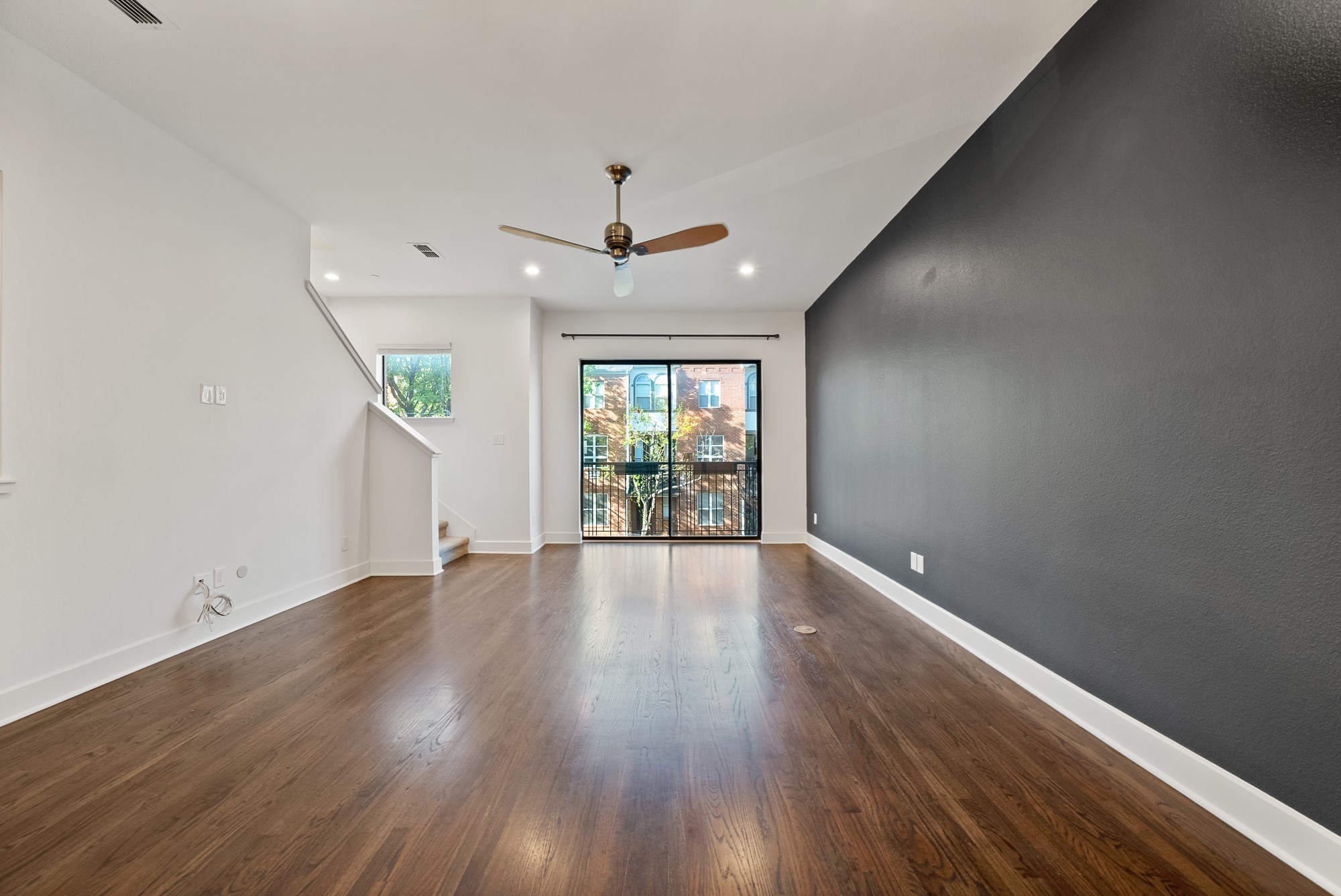 2420 Hugo Street Dallas TX 75204