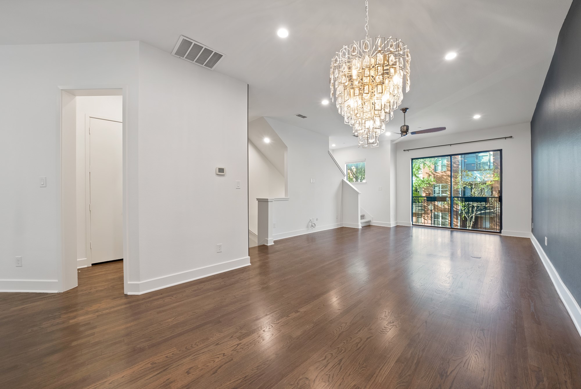 2420 Hugo Street Dallas TX 75204