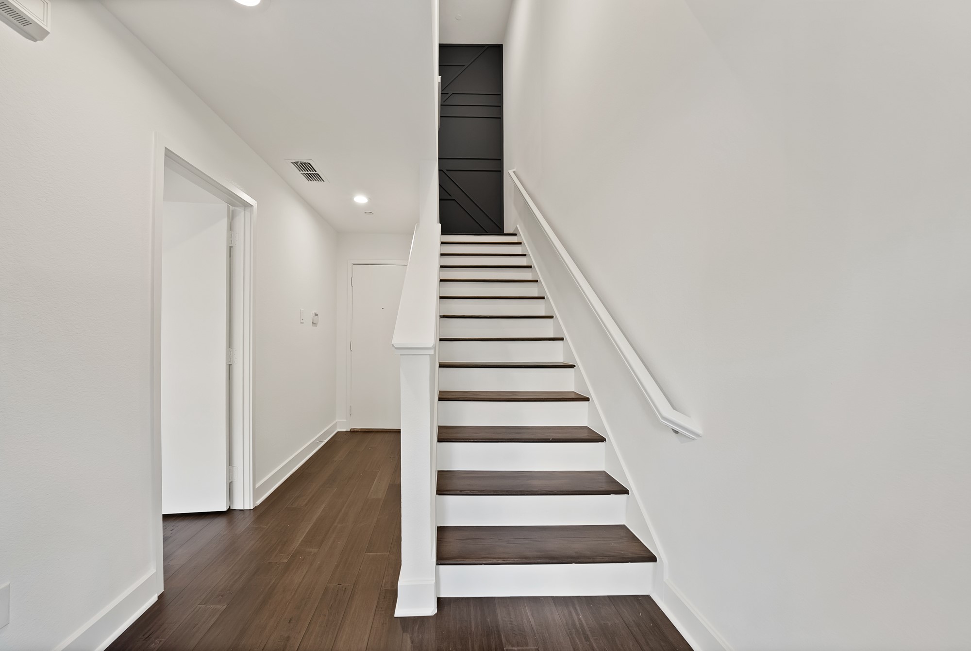 2420 Hugo Street Dallas TX 75204