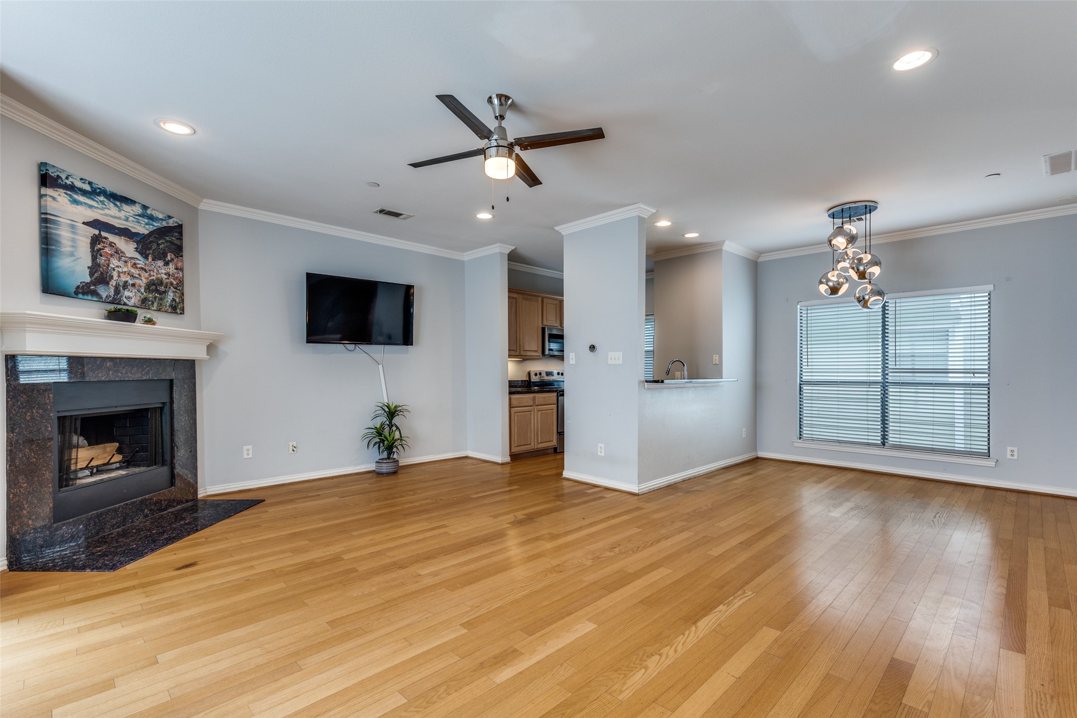 2407 Stutz Drive Dallas TX 75235