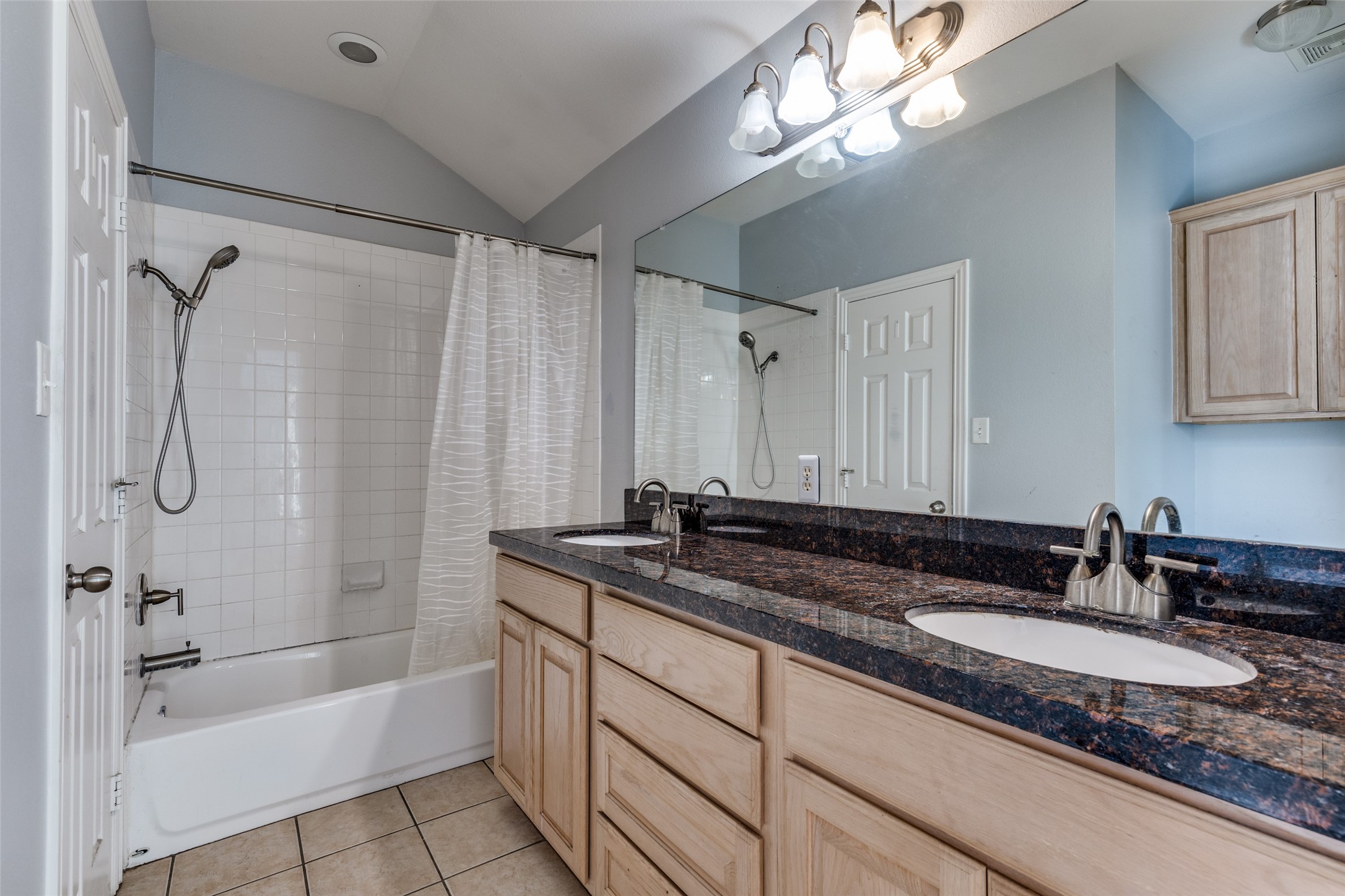 2407 Stutz Drive Dallas TX 75235