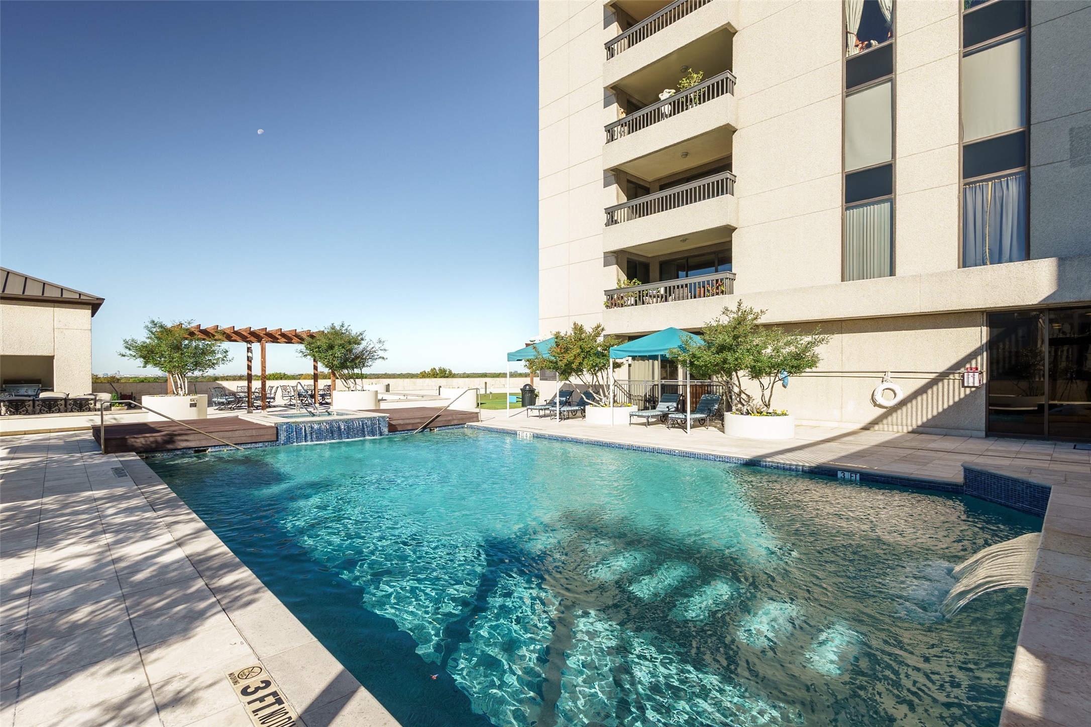 5909 Luther Lane Dallas TX 75225