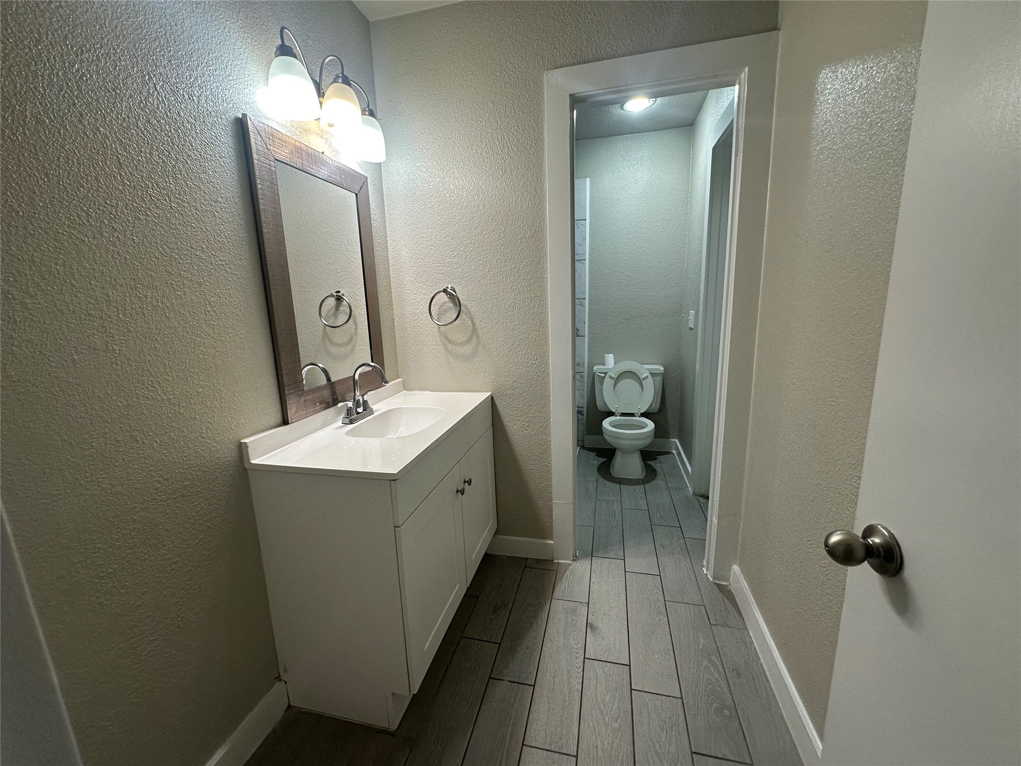 2626 Nina Grand Prairie TX 75052