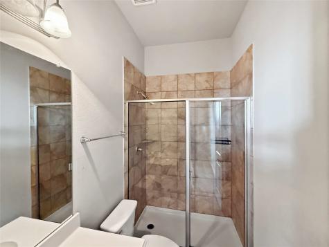 573 W Royal Lane Irving TX 75039