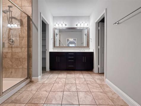 573 W Royal Lane Irving TX 75039