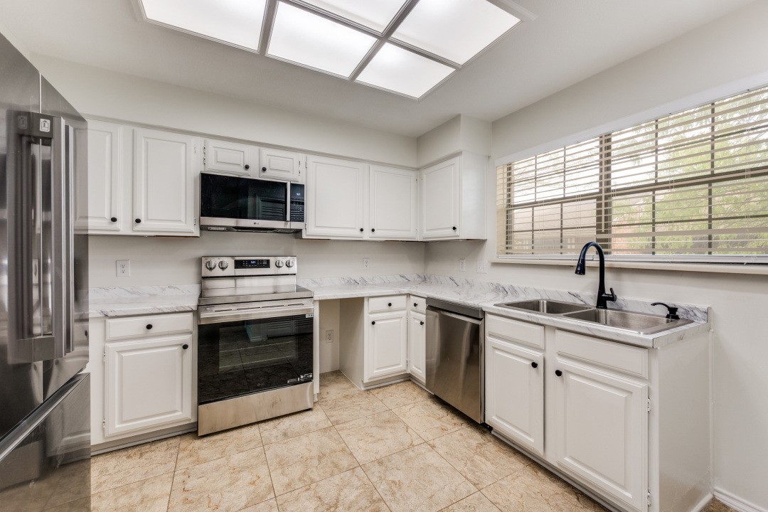 401 Pebble Way Arlington TX 76006