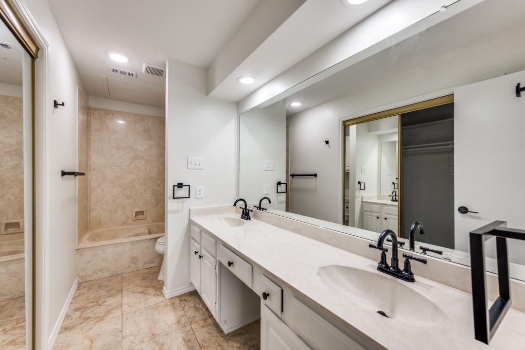 401 Pebble Way Arlington TX 76006