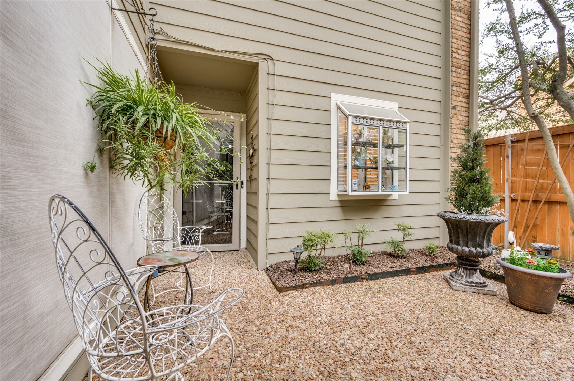 8406 Towneship Lane Dallas TX 75243