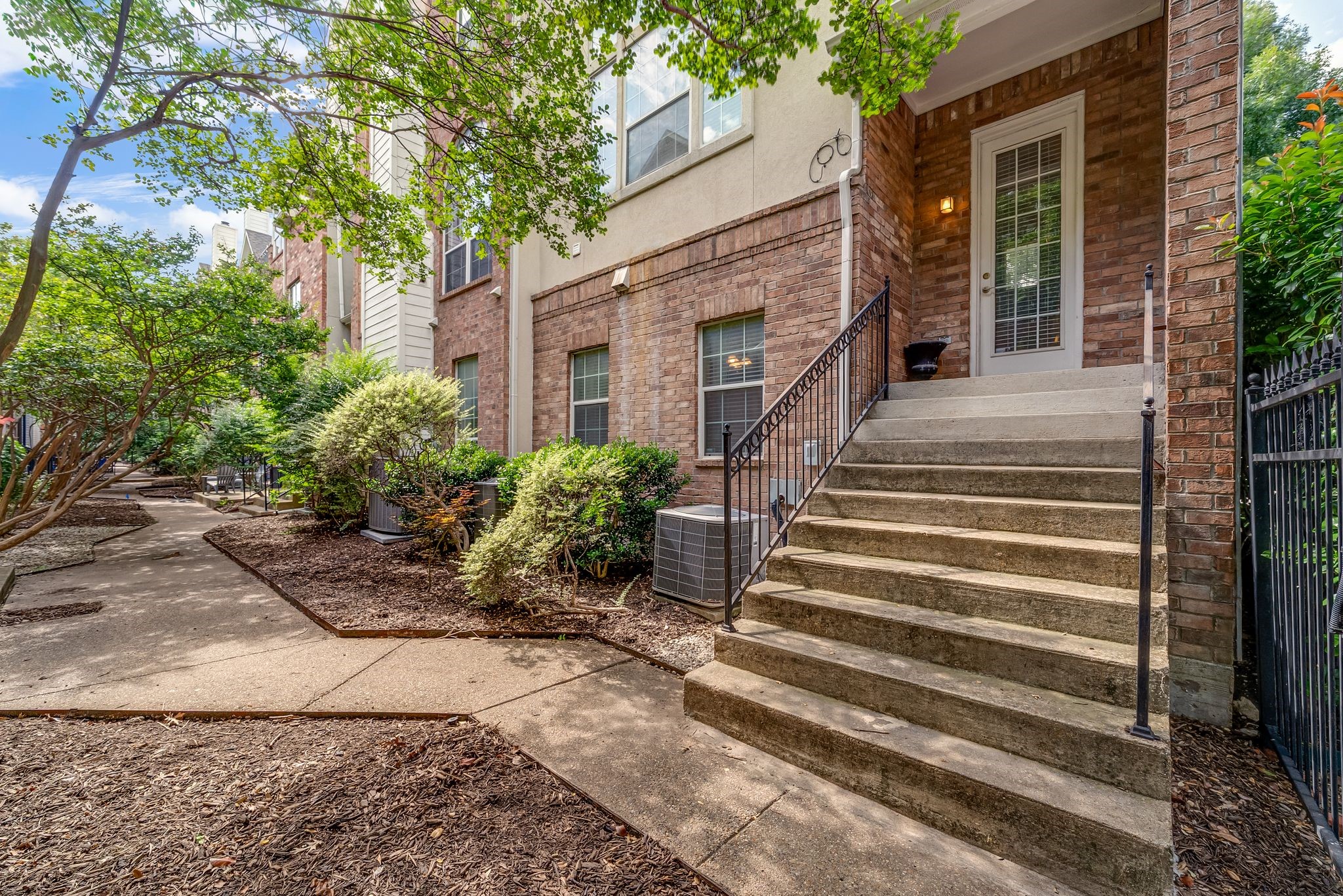 5836 La Vista Drive Dallas TX 75206
