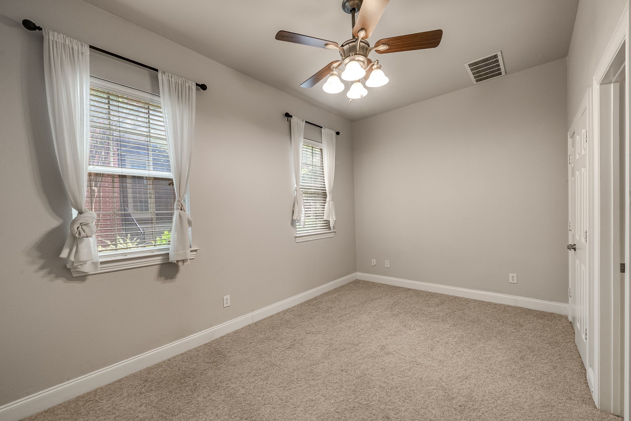 5836 La Vista Drive Dallas TX 75206
