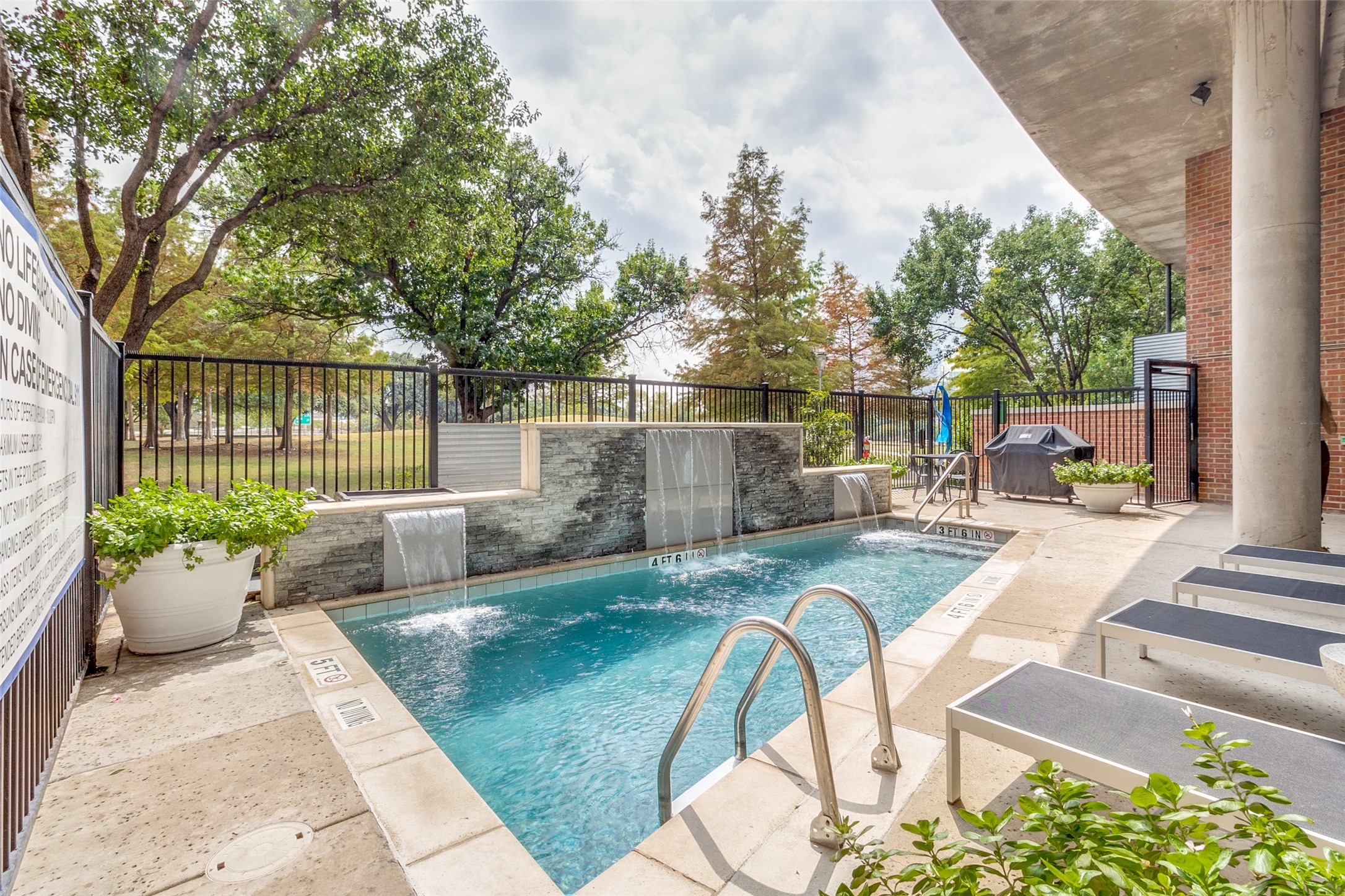 3110 Thomas Avenue Dallas TX 75204