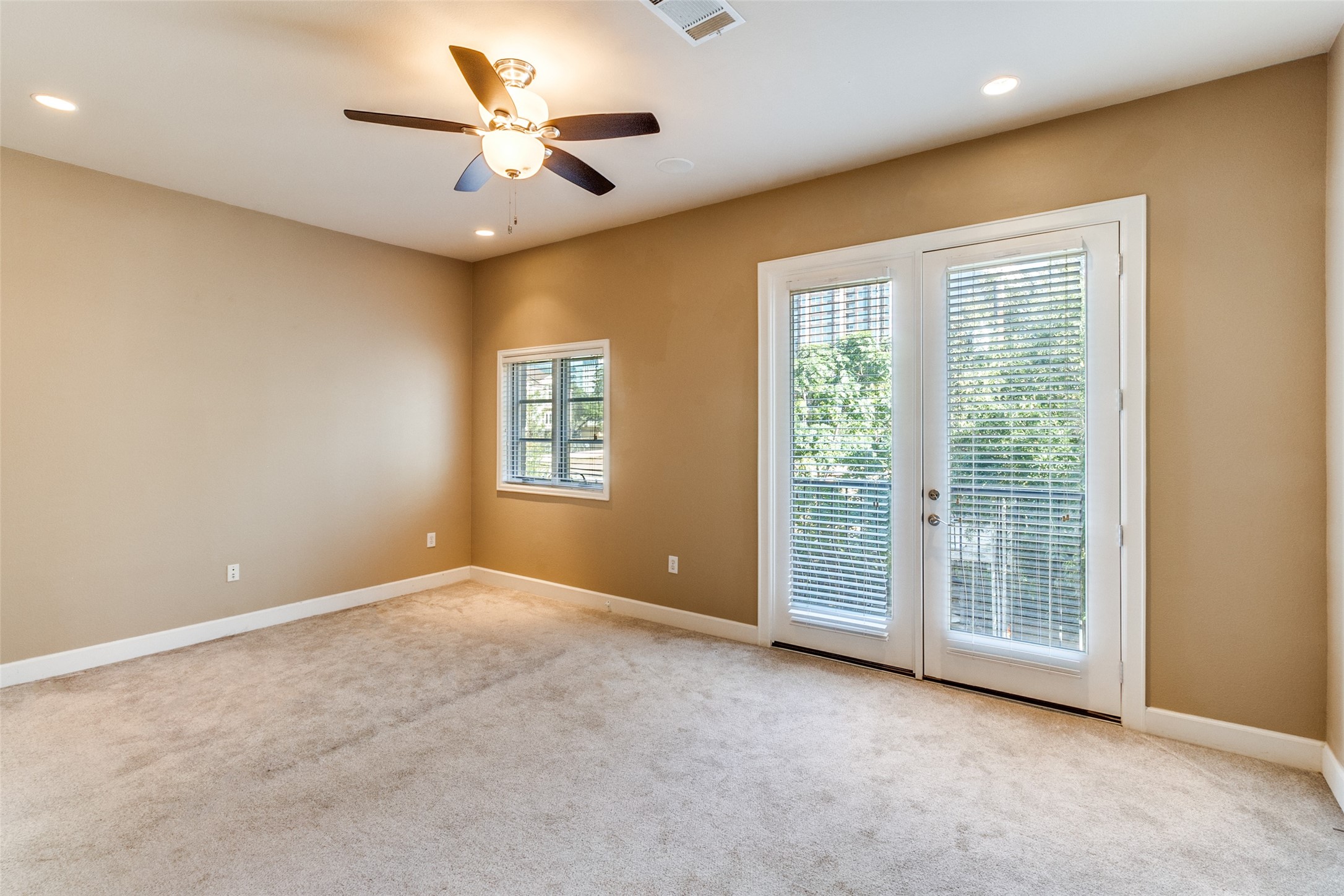 3210 Carlisle Street Dallas TX 75204