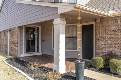 3205 Village Oak Drive Arlington TX 76017