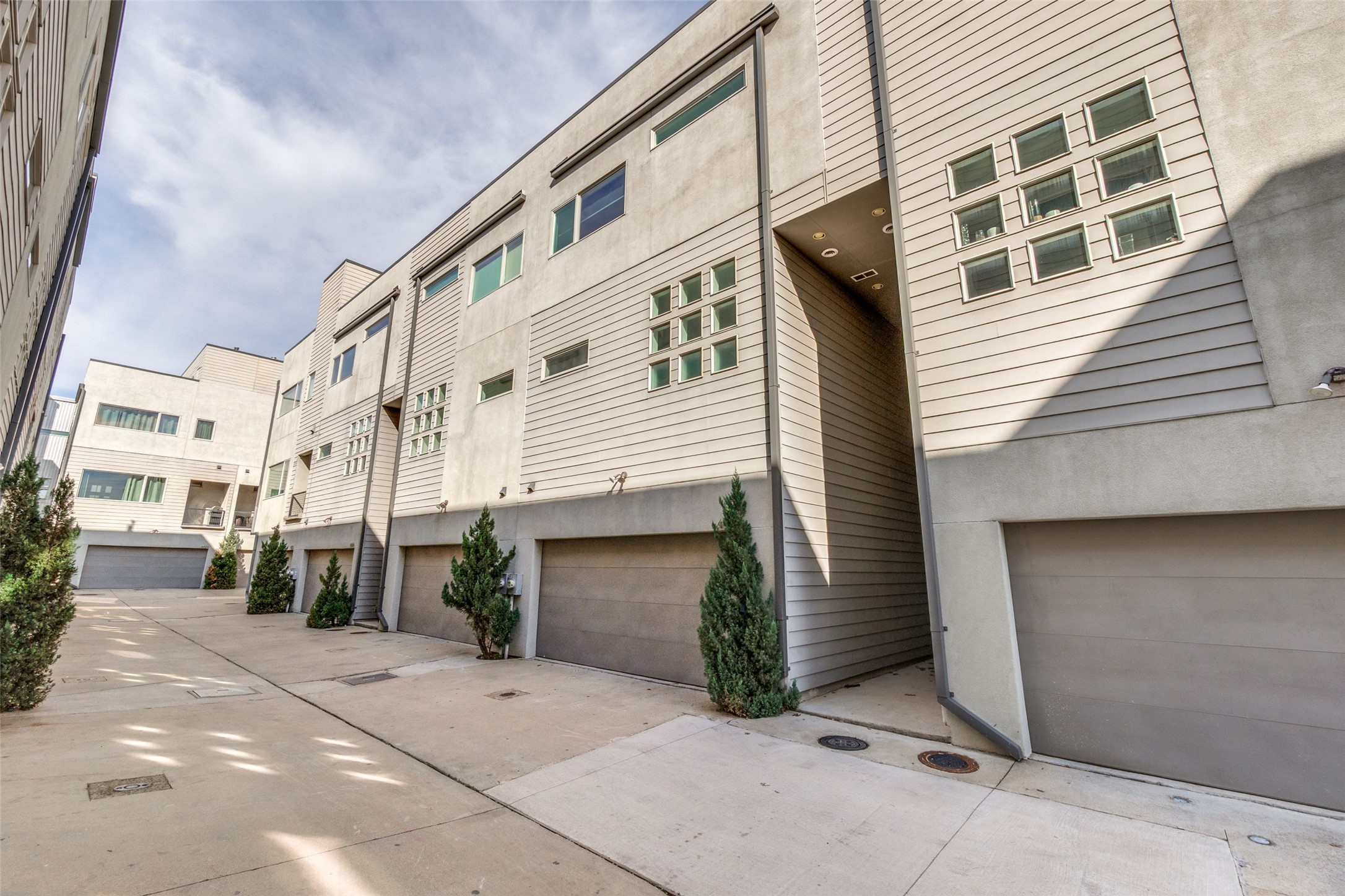 4610 Steel Street Dallas TX 75219