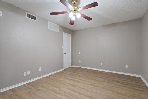 9831 Walnut Street Dallas TX 75243
