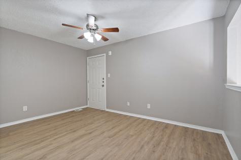 9831 Walnut Street Dallas TX 75243
