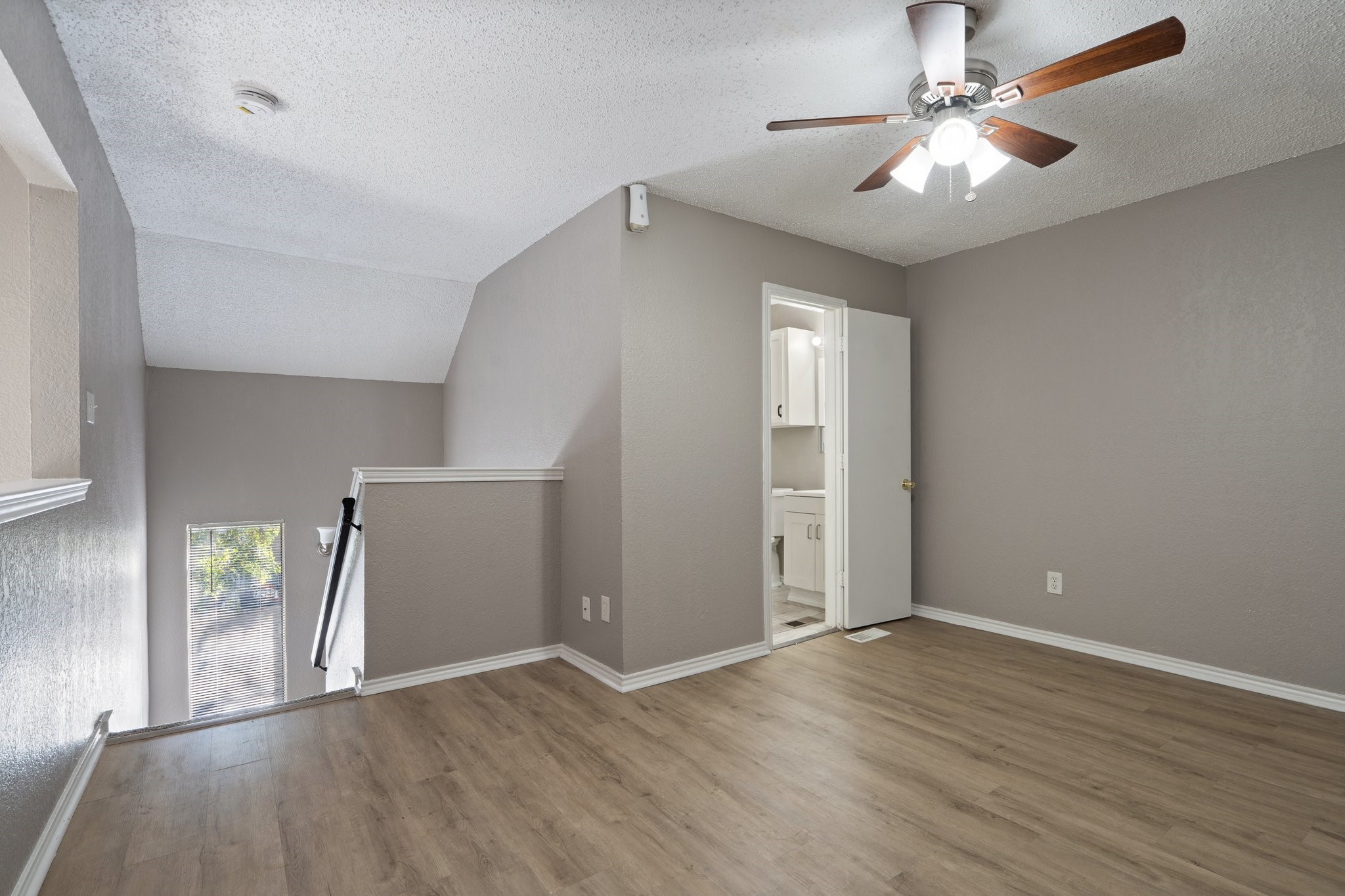 9831 Walnut Street Dallas TX 75243