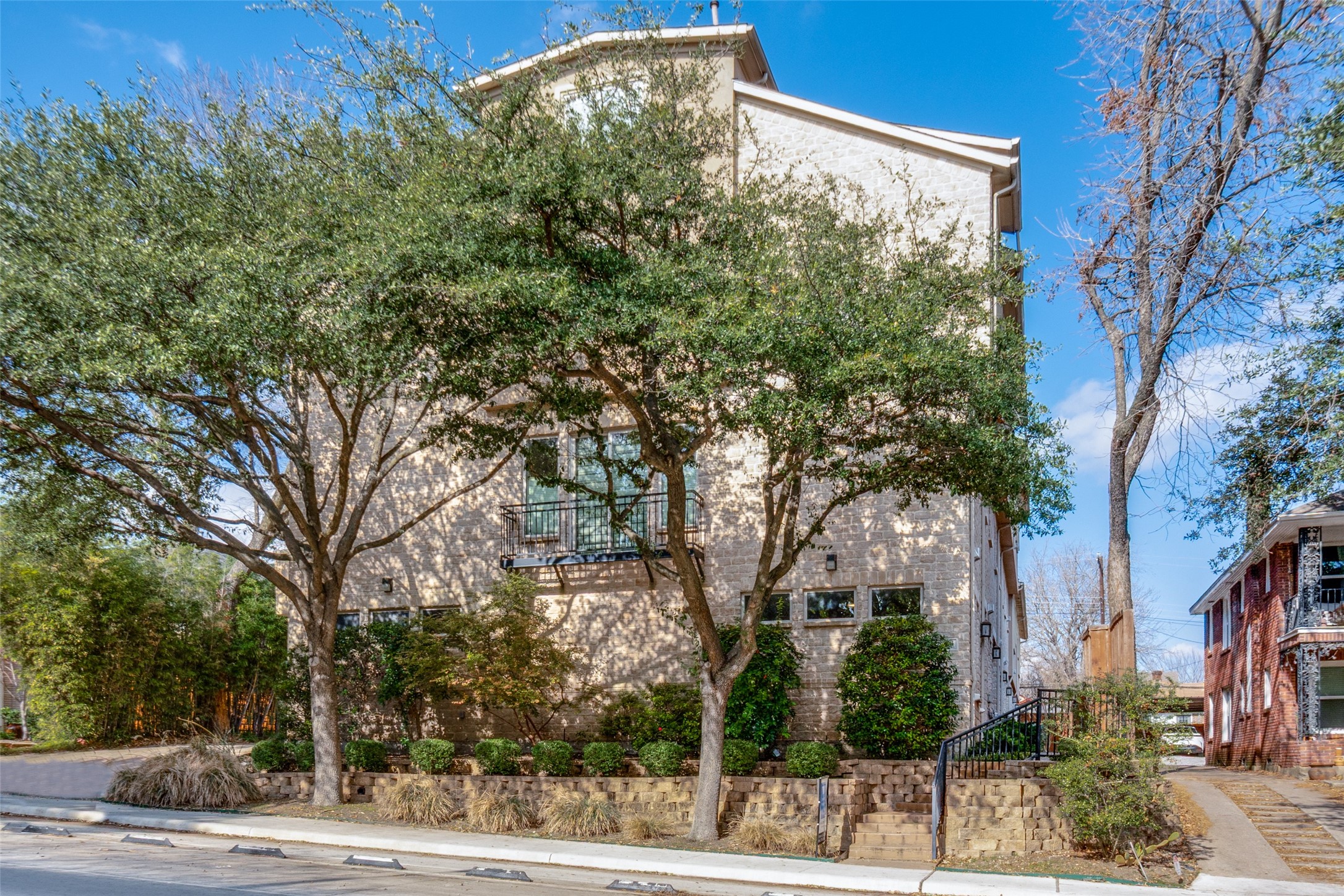 6333 Richmond Avenue Dallas TX 75214
