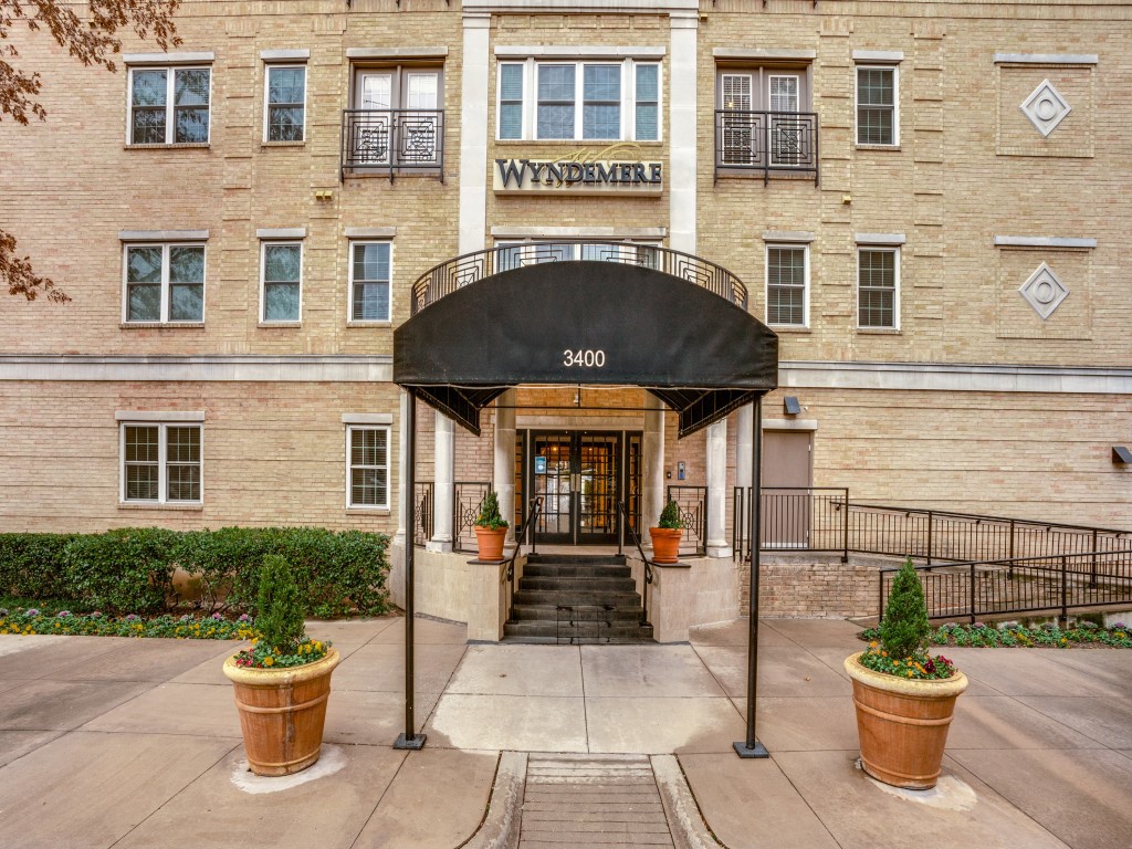 3400 Welborn Street Dallas TX 75219