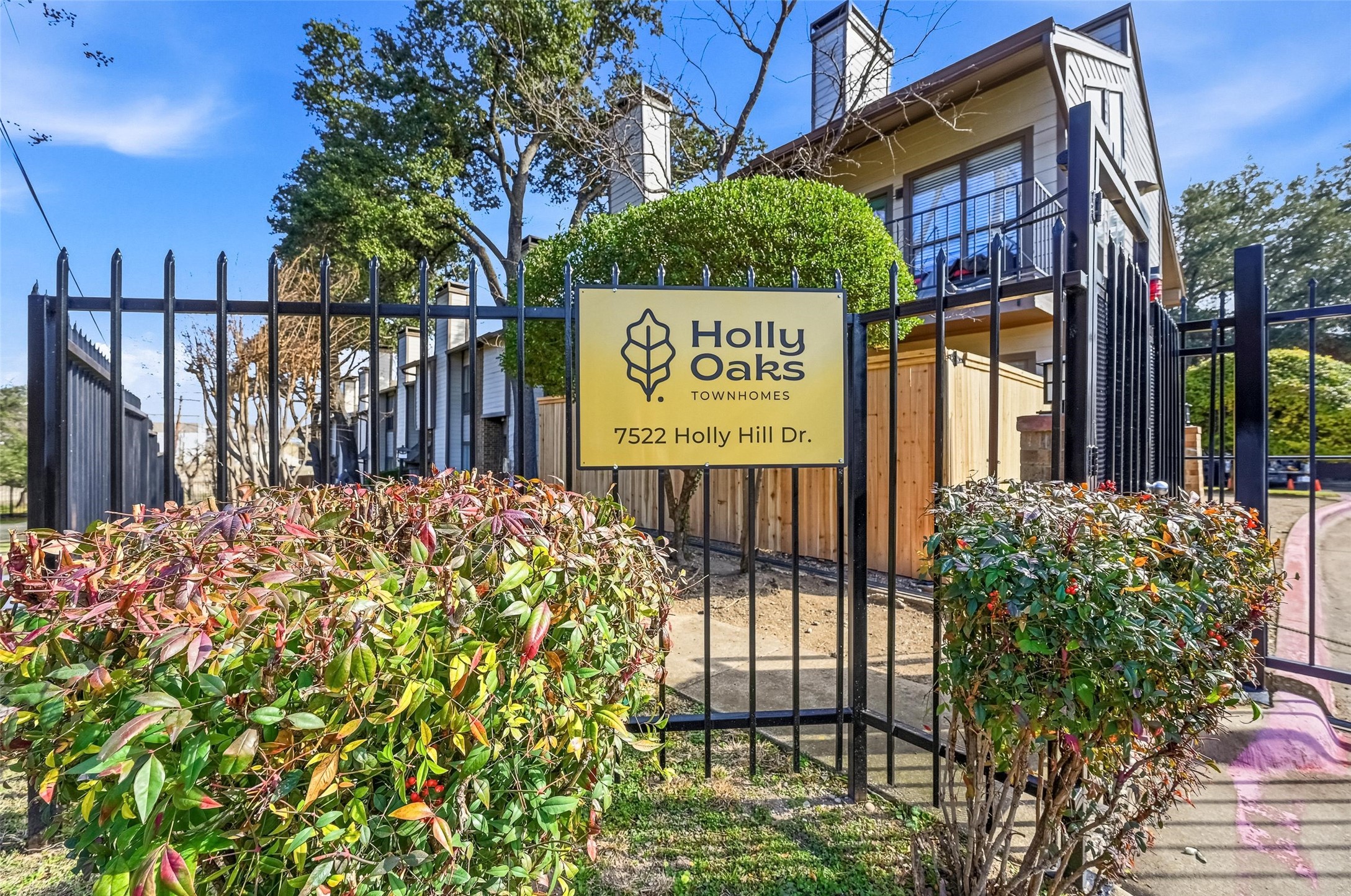7522 Holly Hill Drive Dallas TX 75231