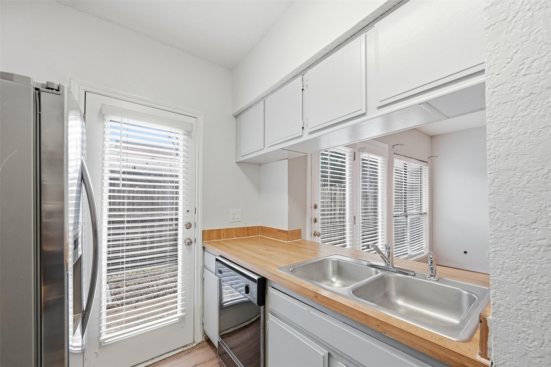 7522 Holly Hill Drive Dallas TX 75231