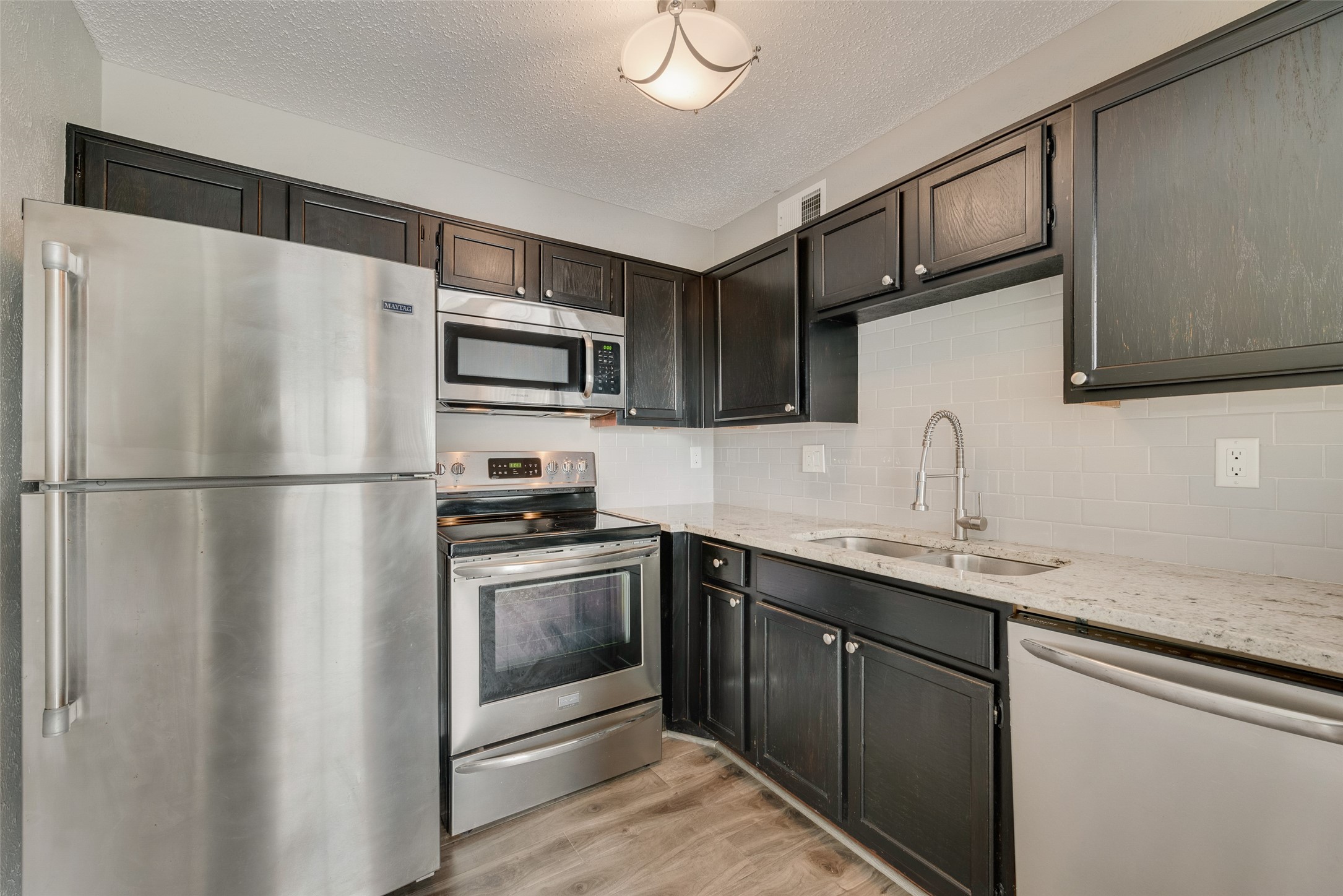 18333 Roehampton Drive Dallas TX 75252